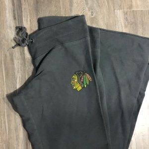 Blackhawks Hockey Fan Sweatpants Women’s Small